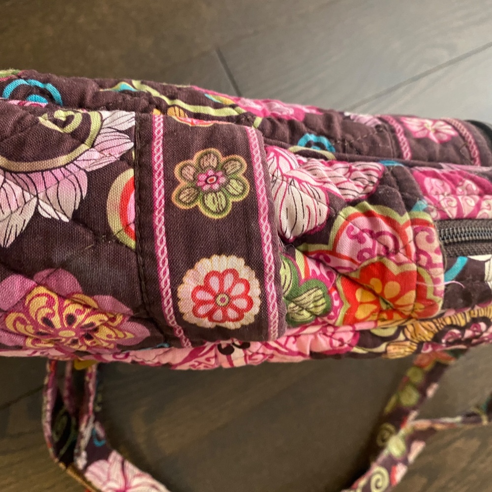 VERA BRADLEY QUILTED BACK PACK - Picture 3 of 8
